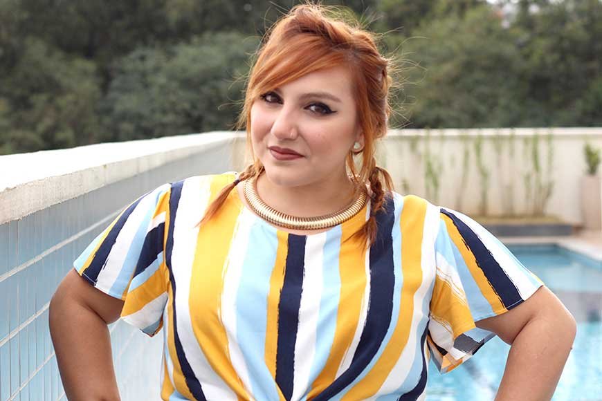 ju-romano-ruiva-com-tranças-Look fashion plus size