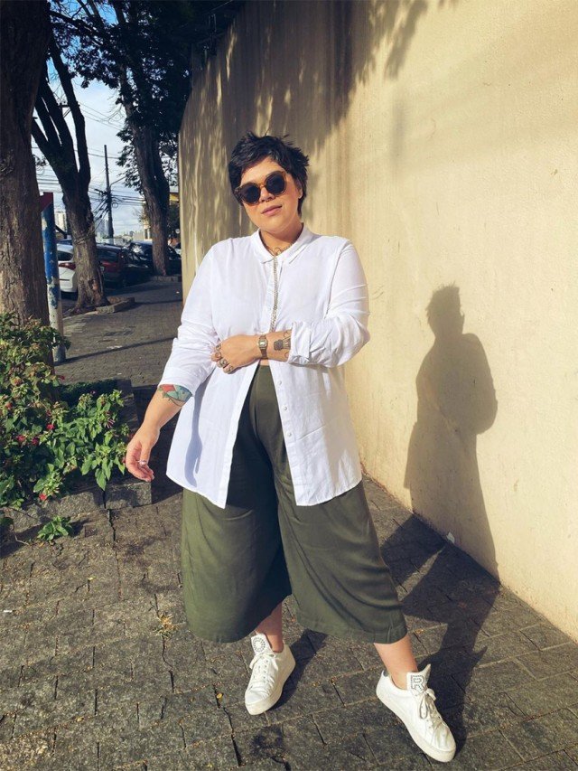 3 jeitos de usar camisa branca plus size