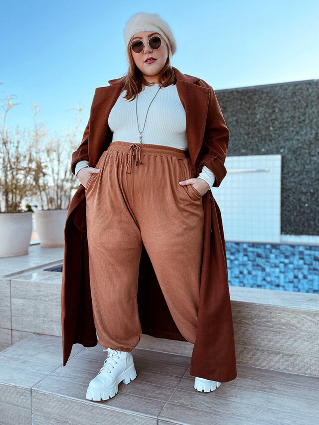cropped-sobretudo-plus-size-tons-terrosos-looks-plus-size-shein.jpg