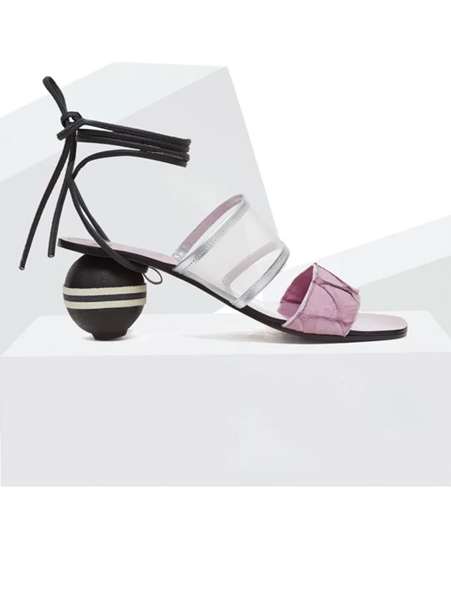 sapatos com design autoral e diferentes sandalia manolita cópia